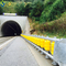 ความปลอดภัยในการจราจร Highway Roller Barrier Anti Collision Guardrail