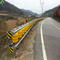 ความปลอดภัยในการจราจร ISO EVA Buckets Rolling Guardrail PU PVC Roller Barrier สำหรับทางหลวง